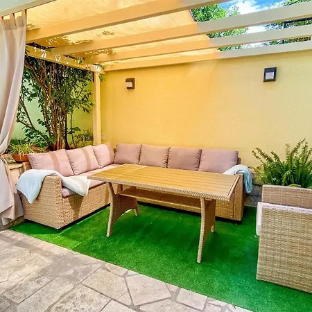 Lota Apartment *